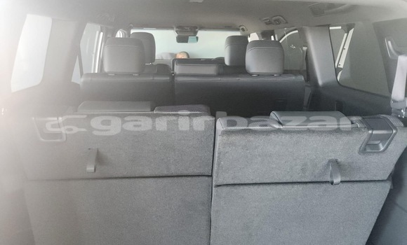 Acheter Neuf Voiture Toyota Land Cruiser Blanc à Douala, Littoral Cameroon Acheter Neuf Voiture Toyota Land Cruiser Blanc à Douala, Littoral Cameroon