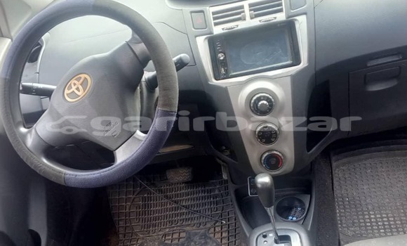 Acheter Occasion Voiture Toyota Yaris Bleu à Douala, Littoral Cameroon Acheter Occasion Voiture Toyota Yaris Bleu à Douala, Littoral Cameroon