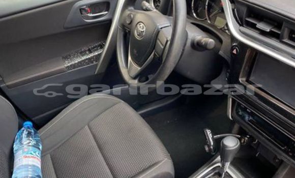 Sayi Na hannu Toyota Yaris Sauran Mota in Yaounde a Babban Kamaru Sayi Na hannu Toyota Yaris Sauran Mota in Yaounde a Babban Kamaru