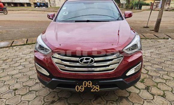 Sayi Na hannu Hyundai Santa Fe Red Mota in Yaounde a Babban Kamaru Sayi Na hannu Hyundai Santa Fe Red Mota in Yaounde a Babban Kamaru
