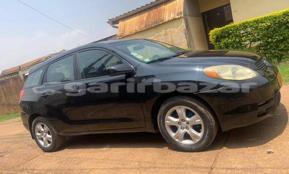 Sayi Na hannu Toyota Matrix Black Mota in Yaounde a Babban Kamaru Sayi Na hannu Toyota Matrix Black Mota in Yaounde a Babban Kamaru