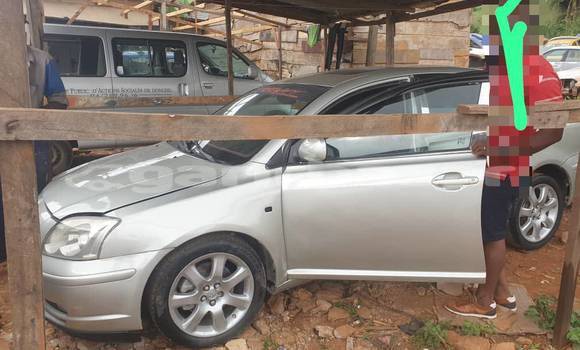 Sayi Na hannu Toyota Camry Sauran Mota in Douala a Ƙasar Kamaru Sayi Na hannu Toyota Camry Sauran Mota in Douala a Ƙasar Kamaru