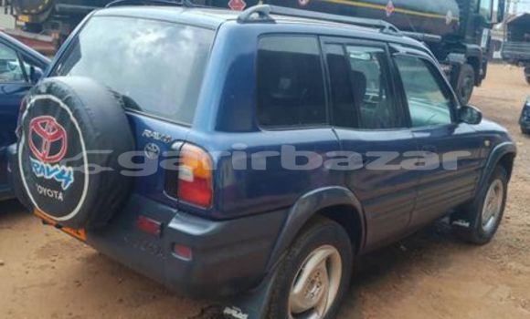 Sayi Na hannu Toyota RAV4 Sauran Mota in Douala a Ƙasar Kamaru Sayi Na hannu Toyota RAV4 Sauran Mota in Douala a Ƙasar Kamaru