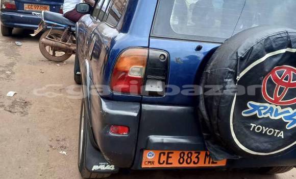 Sayi Na hannu Toyota RAV4 Sauran Mota in Douala a Ƙasar Kamaru Sayi Na hannu Toyota RAV4 Sauran Mota in Douala a Ƙasar Kamaru