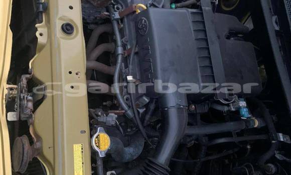 Sayi Na hannu Toyota Yaris Sauran Mota in Douala a Ƙasar Kamaru Sayi Na hannu Toyota Yaris Sauran Mota in Douala a Ƙasar Kamaru