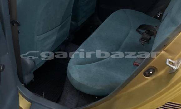 Sayi Na hannu Toyota Yaris Sauran Mota in Douala a Ƙasar Kamaru Sayi Na hannu Toyota Yaris Sauran Mota in Douala a Ƙasar Kamaru