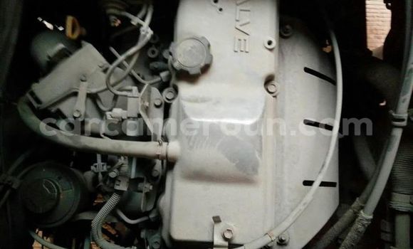 Sayi Na hannu Toyota HiAce M Babbar mota in Yaounde a Babban Kamaru Sayi Na hannu Toyota HiAce M Babbar mota in Yaounde a Babban Kamaru