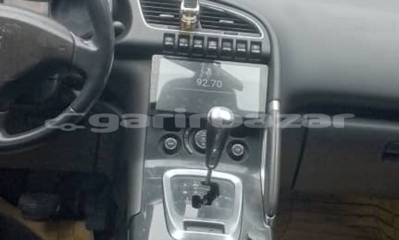 Sayi Na hannu Peugeot 3008 Black Mota in Douala a Ƙasar Kamaru Sayi Na hannu Peugeot 3008 Black Mota in Douala a Ƙasar Kamaru