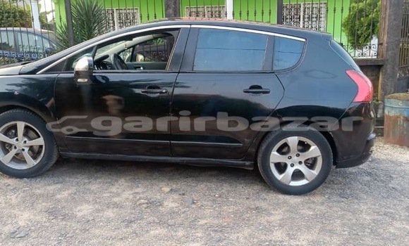 Sayi Na hannu Peugeot 3008 Black Mota in Douala a Ƙasar Kamaru Sayi Na hannu Peugeot 3008 Black Mota in Douala a Ƙasar Kamaru