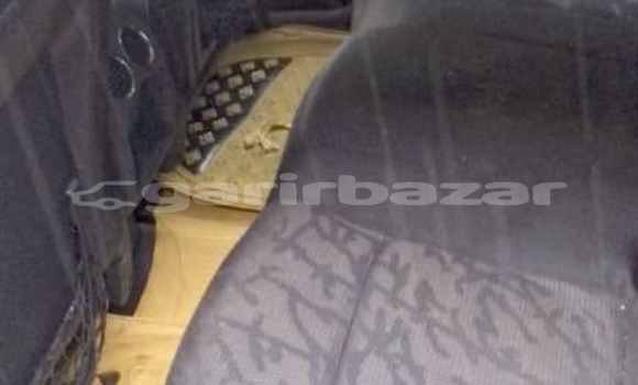 Sayi Na hannu Peugeot 3008 Black Mota in Douala a Ƙasar Kamaru Sayi Na hannu Peugeot 3008 Black Mota in Douala a Ƙasar Kamaru