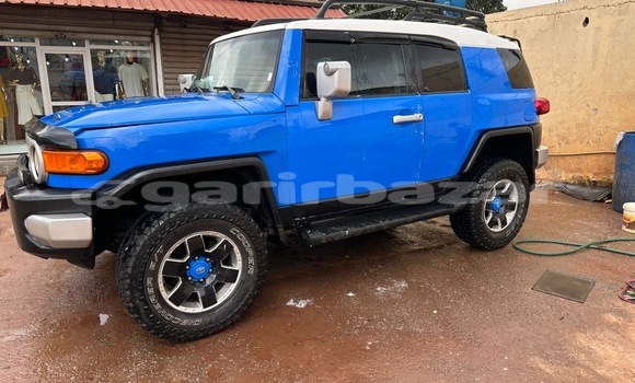 Sayi Sabo Toyota Urban Cruiser Blue Mota in Yaounde a Babban Kamaru Sayi Sabo Toyota Urban Cruiser Blue Mota in Yaounde a Babban Kamaru