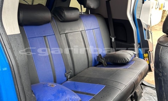 Sayi Sabo Toyota Urban Cruiser Blue Mota in Yaounde a Babban Kamaru Sayi Sabo Toyota Urban Cruiser Blue Mota in Yaounde a Babban Kamaru