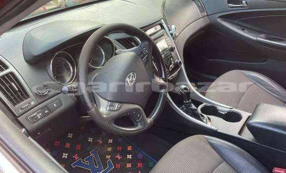 Sayi Na hannu Hyundai Sonata Red Mota in Abong–Mbang a Gabas Kamaru Sayi Na hannu Hyundai Sonata Red Mota in Abong–Mbang a Gabas Kamaru