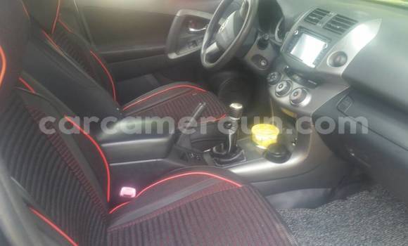 Acheter Occasion Voiture Toyota RAV4 Gris à Douala, Littoral Cameroon Acheter Occasion Voiture Toyota RAV4 Gris à Douala, Littoral Cameroon