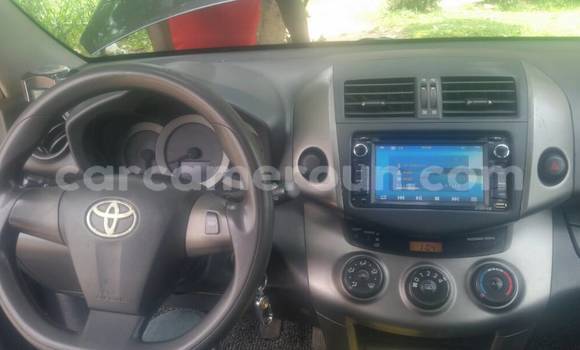 Acheter Occasion Voiture Toyota RAV4 Gris à Douala, Littoral Cameroon Acheter Occasion Voiture Toyota RAV4 Gris à Douala, Littoral Cameroon