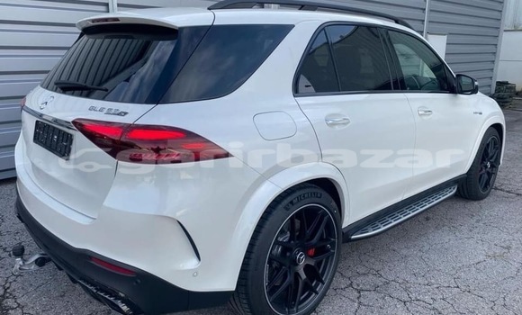 Sayi Sabo Mercedes‒Benz GLE White Mota in Douala a Ƙasar Kamaru Sayi Sabo Mercedes‒Benz GLE White Mota in Douala a Ƙasar Kamaru