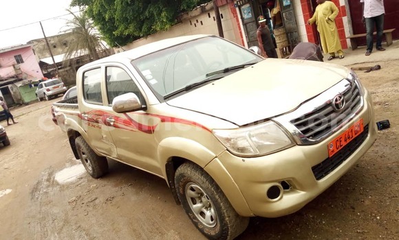 Acheter Occasion Voiture Toyota Hilux Gris à Douala au Littoral Cameroon Acheter Occasion Voiture Toyota Hilux Gris à Douala au Littoral Cameroon