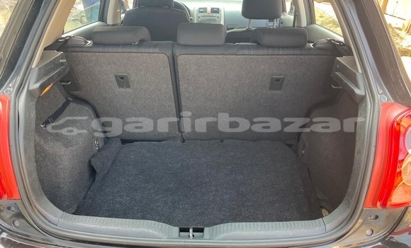 Sayi Sabo Toyota Auris Black Mota in Douala a Ƙasar Kamaru Sayi Sabo Toyota Auris Black Mota in Douala a Ƙasar Kamaru