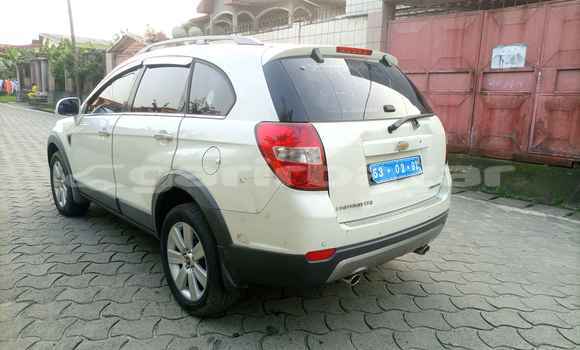 Buy Used Chevrolet Captiva White Car in Douala in Littoral Cameroon Buy Used Chevrolet Captiva White Car in Douala in Littoral Cameroon