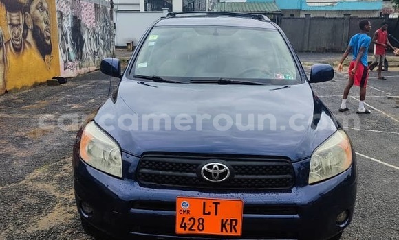 Acheter Occasion Voiture Toyota RAV4 Bleu à Douala, Littoral Cameroon