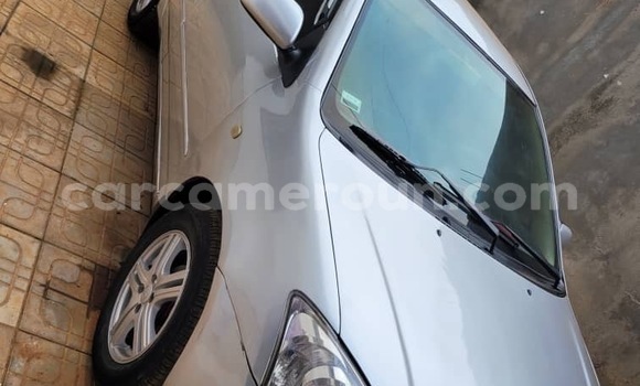 Acheter Occasion Voiture Toyota Runx Gris à Yaoundé, Central Cameroon Acheter Occasion Voiture Toyota Runx Gris à Yaoundé, Central Cameroon