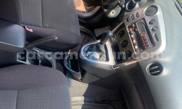 Acheter Occasion Voiture Toyota Matrix Noir à Yaoundé, Central Cameroon Acheter Occasion Voiture Toyota Matrix Noir à Yaoundé, Central Cameroon