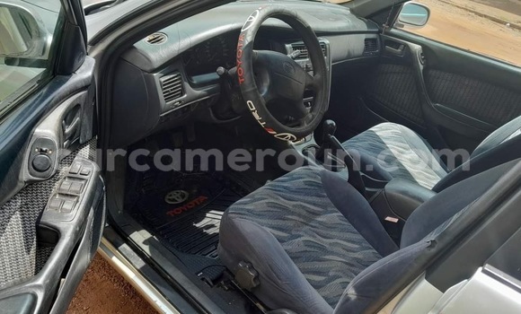 Sayi Na hannu Toyota Carina E Azurfa Mota in Yaounde a Babban Kamaru Sayi Na hannu Toyota Carina E Azurfa Mota in Yaounde a Babban Kamaru