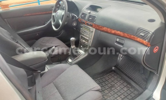 Acheter Occasion Voiture Toyota Avensis Gris à Yaoundé, Central Cameroon Acheter Occasion Voiture Toyota Avensis Gris à Yaoundé, Central Cameroon