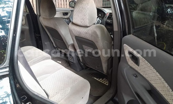 Sayi Na hannu Hyundai Tucson Black Mota in Yaounde a Babban Kamaru Sayi Na hannu Hyundai Tucson Black Mota in Yaounde a Babban Kamaru