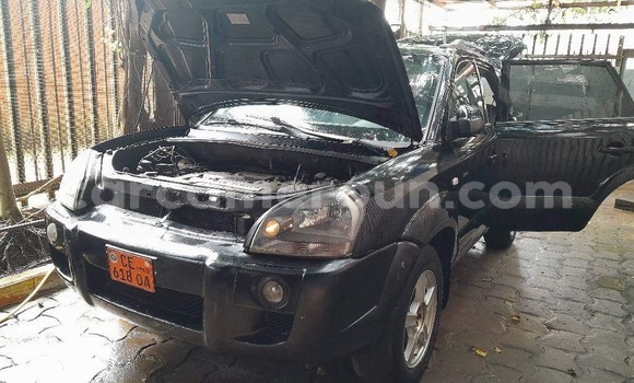 Sayi Na hannu Hyundai Tucson Black Mota in Yaounde a Babban Kamaru Sayi Na hannu Hyundai Tucson Black Mota in Yaounde a Babban Kamaru