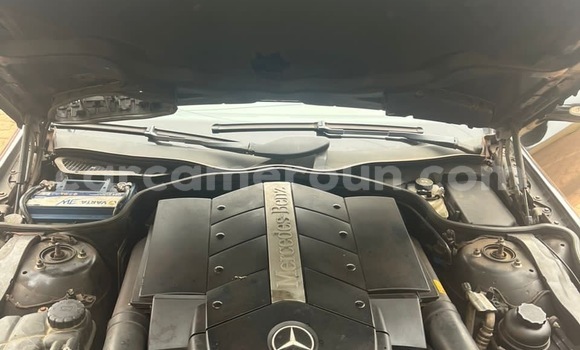 Sayi Na hannu Mercedes‒Benz 230 Black Mota in Yaounde a Babban Kamaru Sayi Na hannu Mercedes‒Benz 230 Black Mota in Yaounde a Babban Kamaru