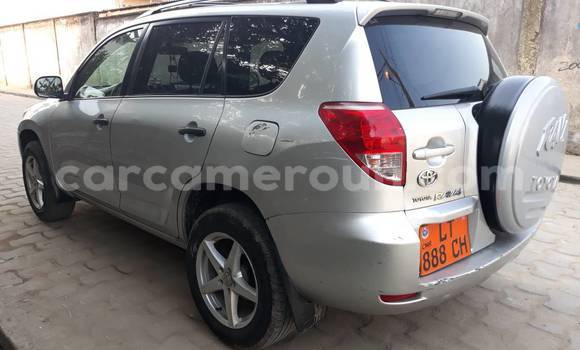 Acheter Occasion Voiture Toyota RAV4 Gris à Douala, Littoral Cameroon Acheter Occasion Voiture Toyota RAV4 Gris à Douala, Littoral Cameroon