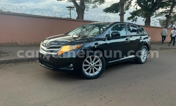 Sayi Na hannu Toyota Venza Black Mota in Yaounde a Babban Kamaru