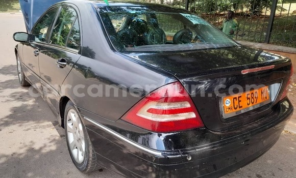 Acheter Occasion Voiture Mercedes‒Benz C-klasse Noir à Yaoundé, Central Cameroon Acheter Occasion Voiture Mercedes‒Benz C-klasse Noir à Yaoundé, Central Cameroon