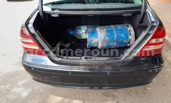 Acheter Occasion Voiture Mercedes‒Benz C-klasse Noir à Yaoundé, Central Cameroon Acheter Occasion Voiture Mercedes‒Benz C-klasse Noir à Yaoundé, Central Cameroon