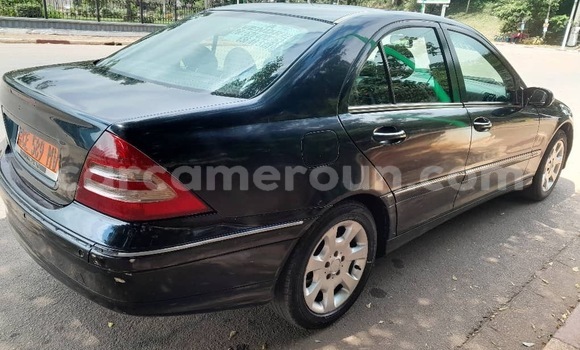 Acheter Occasion Voiture Mercedes‒Benz C-klasse Noir à Yaoundé, Central Cameroon Acheter Occasion Voiture Mercedes‒Benz C-klasse Noir à Yaoundé, Central Cameroon