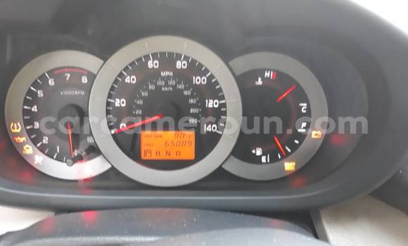 Acheter Occasion Voiture Toyota RAV4 Gris à Douala, Littoral Cameroon Acheter Occasion Voiture Toyota RAV4 Gris à Douala, Littoral Cameroon