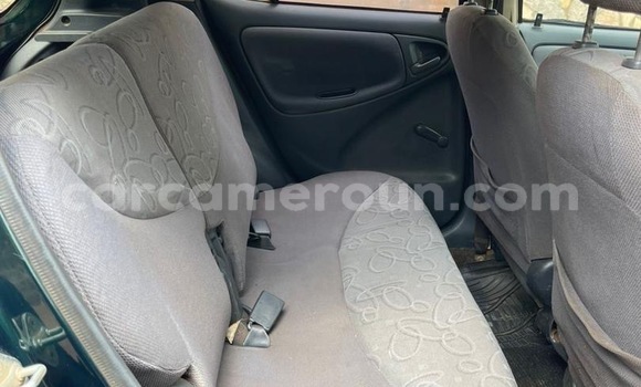 Acheter Occasion Voiture Toyota Yaris Vert à Yaoundé, Central Cameroon Acheter Occasion Voiture Toyota Yaris Vert à Yaoundé, Central Cameroon