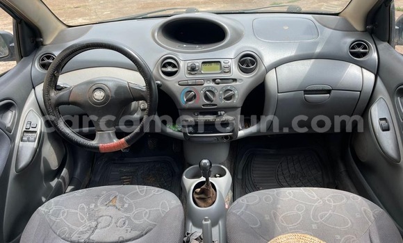 Acheter Occasion Voiture Toyota Yaris Vert à Yaoundé, Central Cameroon Acheter Occasion Voiture Toyota Yaris Vert à Yaoundé, Central Cameroon