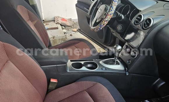 Buy Used Nissan Rogue Silver Car in Douala in Littoral Cameroon Buy Used Nissan Rogue Silver Car in Douala in Littoral Cameroon