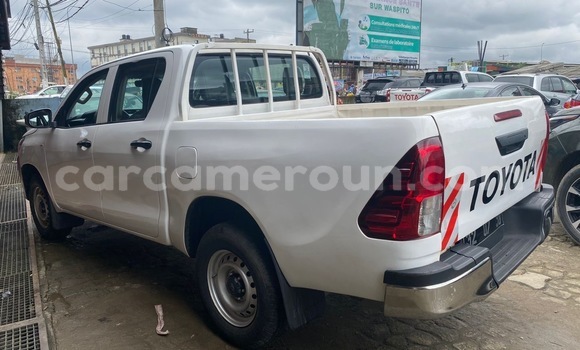Acheter Occasion Voiture Toyota Hilux Blanc à Douala, Littoral Cameroon Acheter Occasion Voiture Toyota Hilux Blanc à Douala, Littoral Cameroon