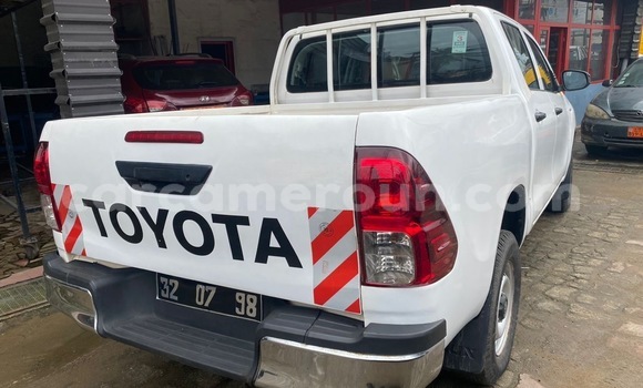 Acheter Occasion Voiture Toyota Hilux Blanc à Douala, Littoral Cameroon Acheter Occasion Voiture Toyota Hilux Blanc à Douala, Littoral Cameroon