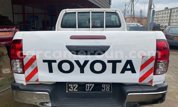 Acheter Occasion Voiture Toyota Hilux Blanc à Douala, Littoral Cameroon Acheter Occasion Voiture Toyota Hilux Blanc à Douala, Littoral Cameroon