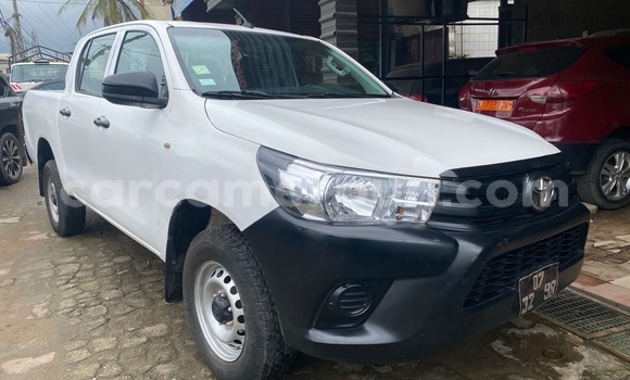 Acheter Occasion Voiture Toyota Hilux Blanc à Douala, Littoral Cameroon Acheter Occasion Voiture Toyota Hilux Blanc à Douala, Littoral Cameroon