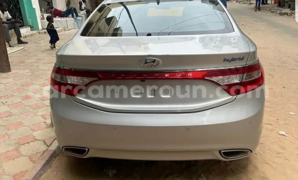 Acheter Occasion Voiture Hyundai Grandeur Gris à Douala, Littoral Cameroon Acheter Occasion Voiture Hyundai Grandeur Gris à Douala, Littoral Cameroon