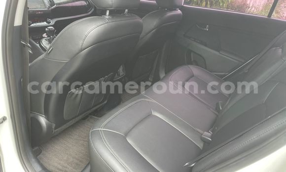 Acheter Import Voiture Kia Sportage Blanc à Douala, Littoral Cameroon Acheter Import Voiture Kia Sportage Blanc à Douala, Littoral Cameroon