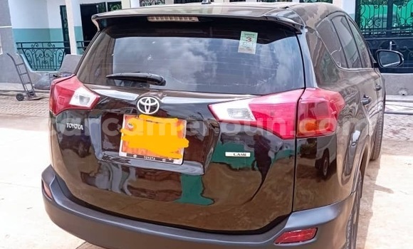Sayi Sabo Toyota RAV4 Sauran Mota in Yaounde a Babban Kamaru Sayi Sabo Toyota RAV4 Sauran Mota in Yaounde a Babban Kamaru