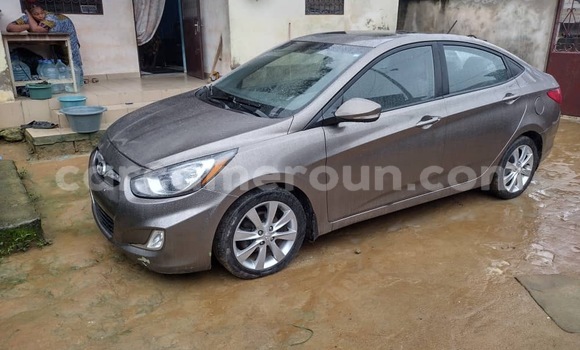 Sayi Sabo Hyundai Accent Sauran Mota in Douala a Ƙasar Kamaru Sayi Sabo Hyundai Accent Sauran Mota in Douala a Ƙasar Kamaru
