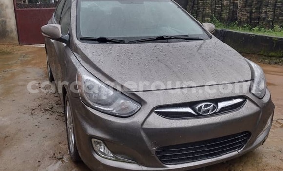 Sayi Sabo Hyundai Accent Sauran Mota in Douala a Ƙasar Kamaru Sayi Sabo Hyundai Accent Sauran Mota in Douala a Ƙasar Kamaru