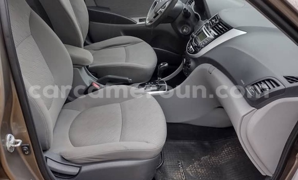 Sayi Sabo Hyundai Accent Sauran Mota in Douala a Ƙasar Kamaru Sayi Sabo Hyundai Accent Sauran Mota in Douala a Ƙasar Kamaru